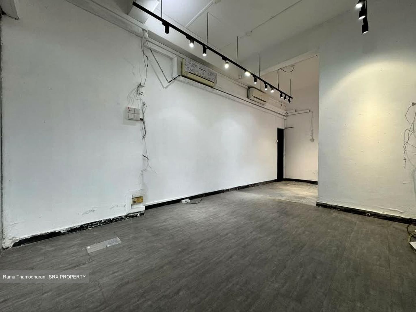 Ang Mo Kio Avenue 6 (D20), Shop House #623640071